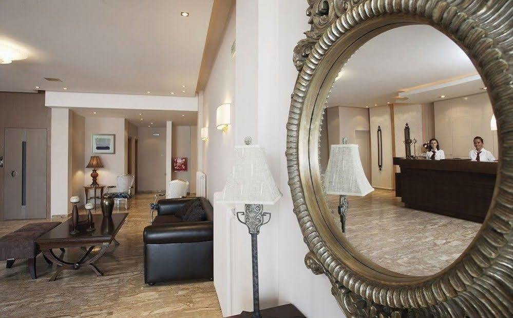 Regina Mare Hotel Kateríni Eksteriør billede